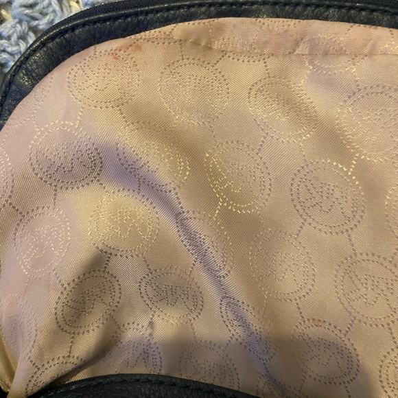 MICHAEL KORS navy blue leather purse. - Picture 3 of 5